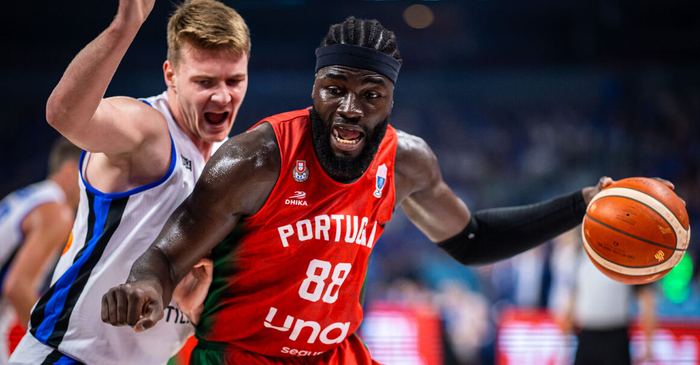 开云登录网址入口转折点！葡萄牙体育再遭质疑，NBA常规赛国际比赛日攻防权衡，管理层满意，年轻球员得到机会的简单介绍